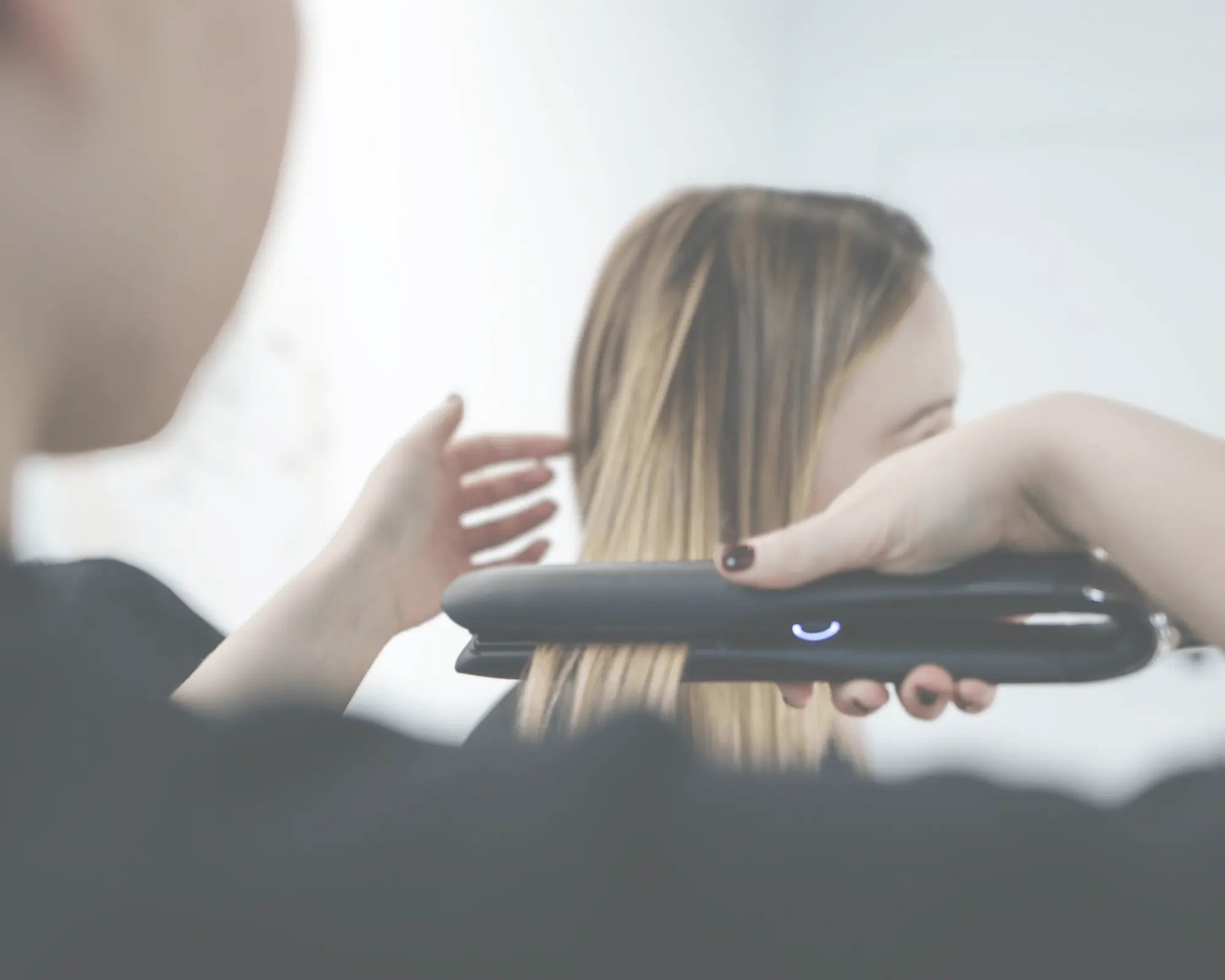 Comment-obtenir-des-cheveux-lisses-et-soyeux-facilement Noiahair FR